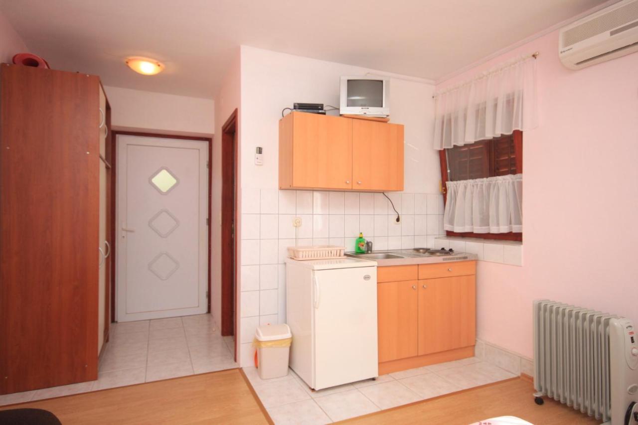 Apartments By The Sea Kali, Ugljan - 8202 Zewnętrze zdjęcie